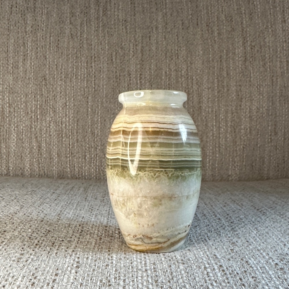 Petite Alabaster Vase – Earthy Elegance in Natural Stone (4”)